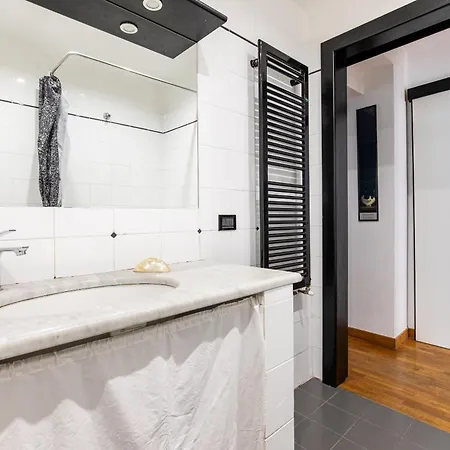 アパート Tramonti